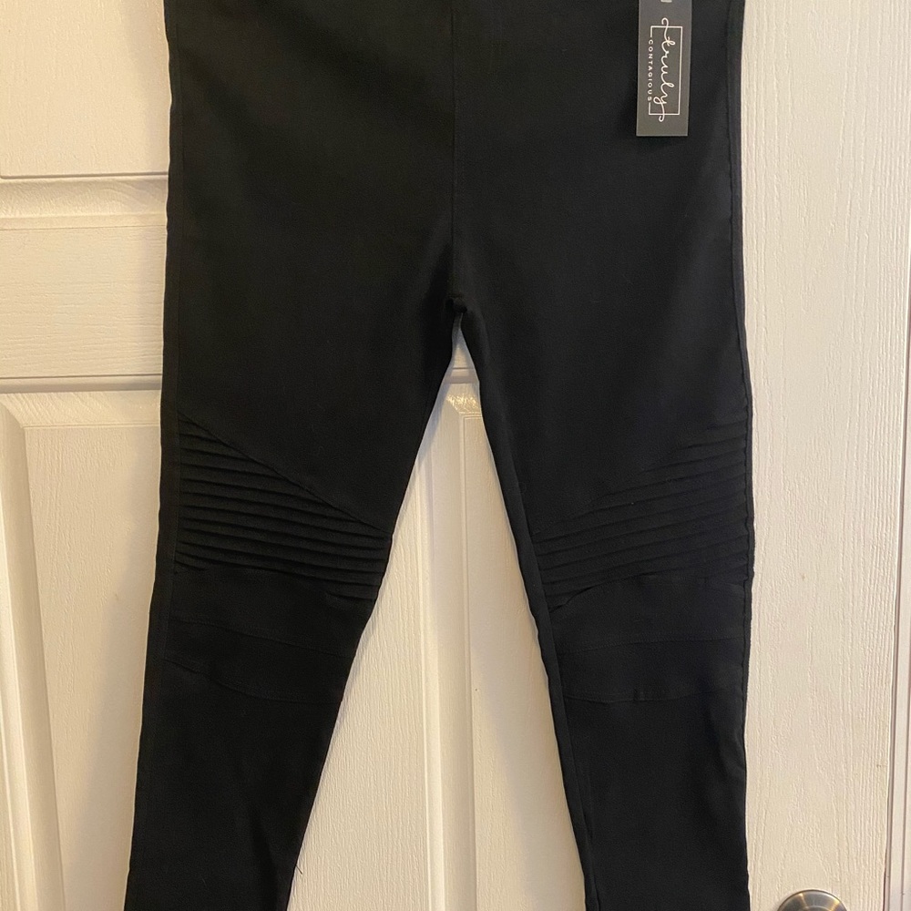 Women’s black leggings/jegging